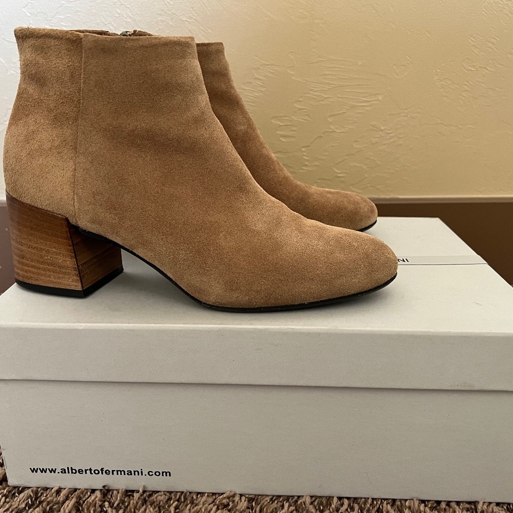 Alberto Fermani Gabriela Sahara Tan Suede size 7.5